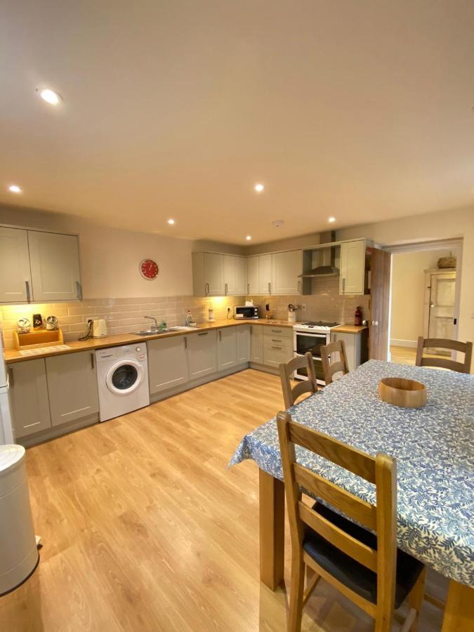 Dabinett Holiday Cottage Глостънбъри Екстериор снимка